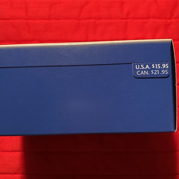 NRFB BARBIE CELEBRATION ORNAMENT Special Ed. 2003 in Winter Fantasy $25 - Picture 4 of 6